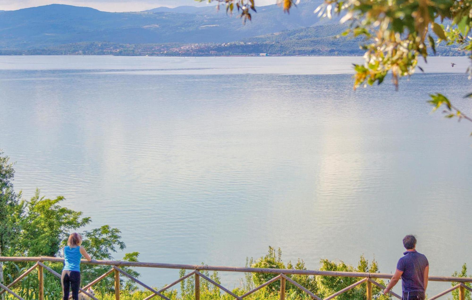 Lovely Apartment In Tuoro Sul Trasimeno With Wifi Экстерьер фото