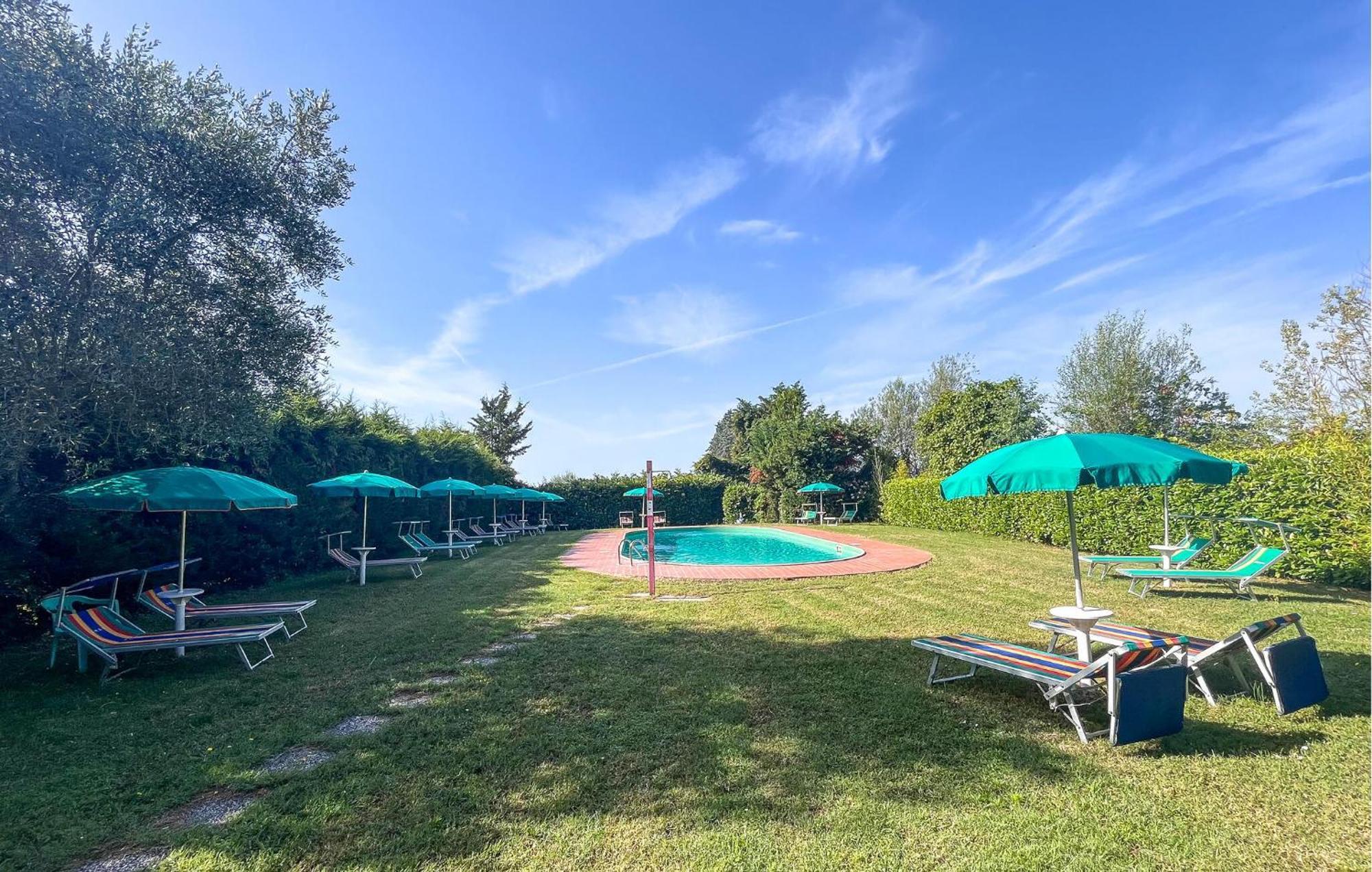 Lovely Apartment In Tuoro Sul Trasimeno With Wifi Экстерьер фото