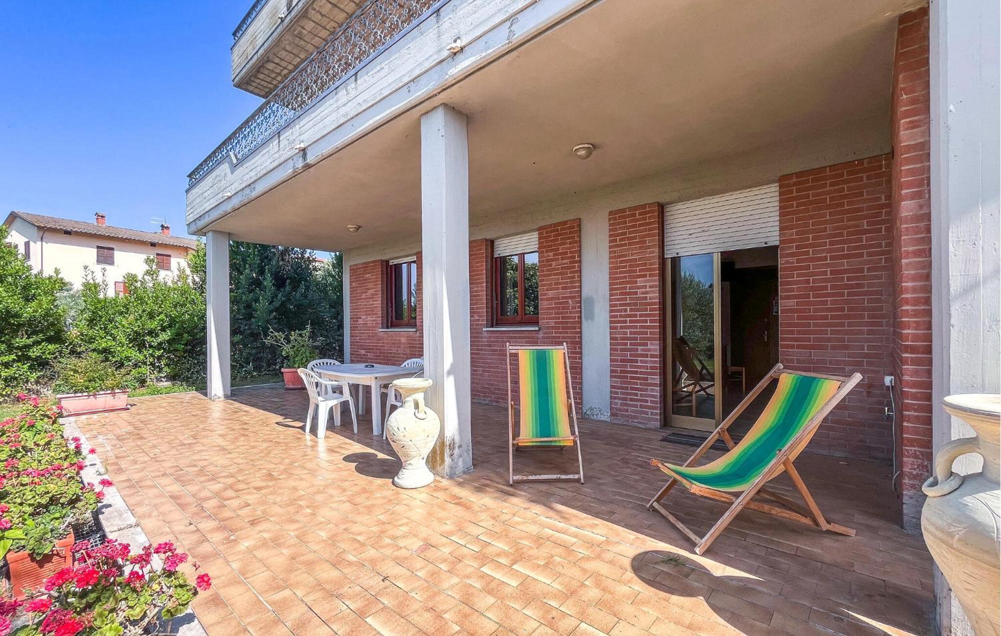Lovely Apartment In Tuoro Sul Trasimeno With Wifi Экстерьер фото